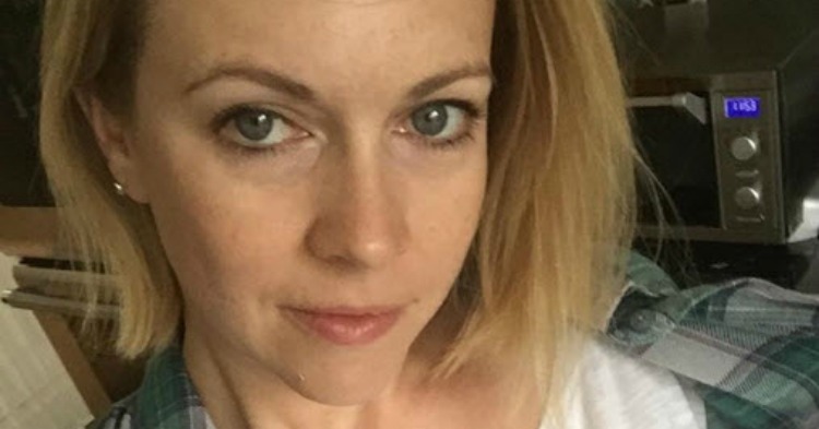 Melissa Joan Hart Has Beaten The Trolls On Social Media.