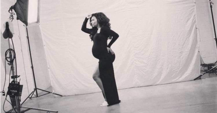 Naya Rivera Jokes Breastfeeding Her Baby Gave Her ''Lopsided Boobs