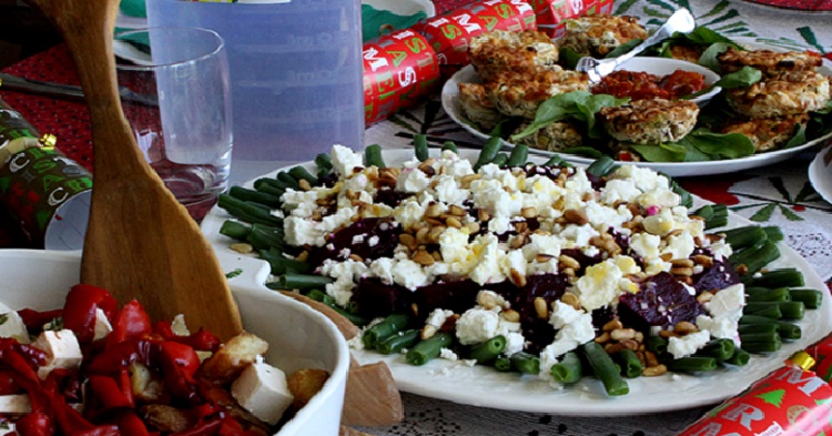 The essential elements of an Aussie Christmas lunch.
