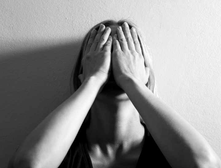 Warning signs of an abusive relationship.